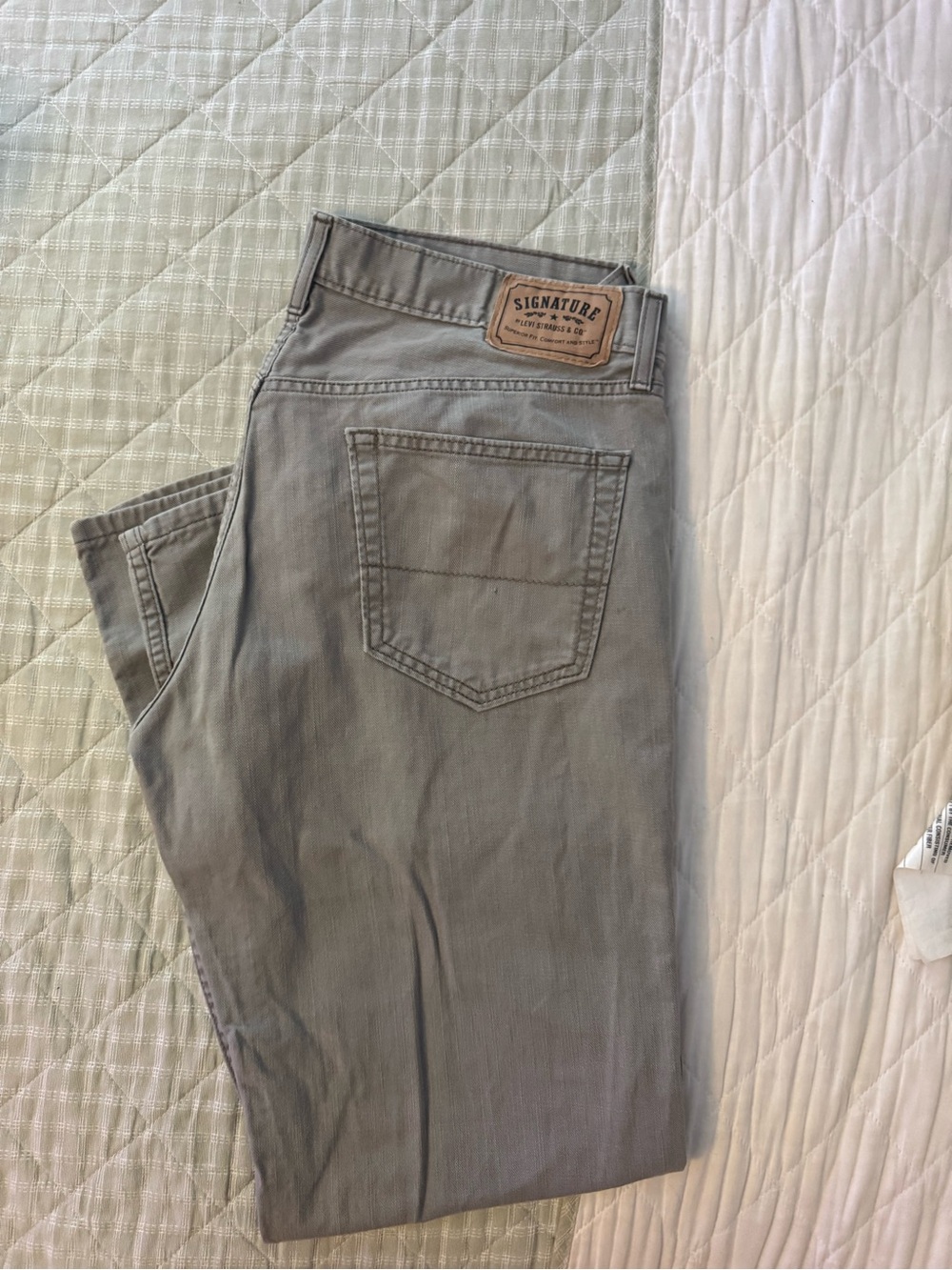 Signature Slim Straight Men’s Gray Jeans